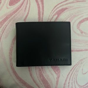 Men’s black leather wallet New in Box